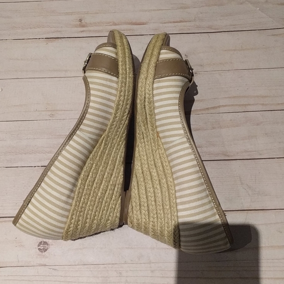 Beautiful espadrilles by Nickles 🌸 - Picture 8 of 12